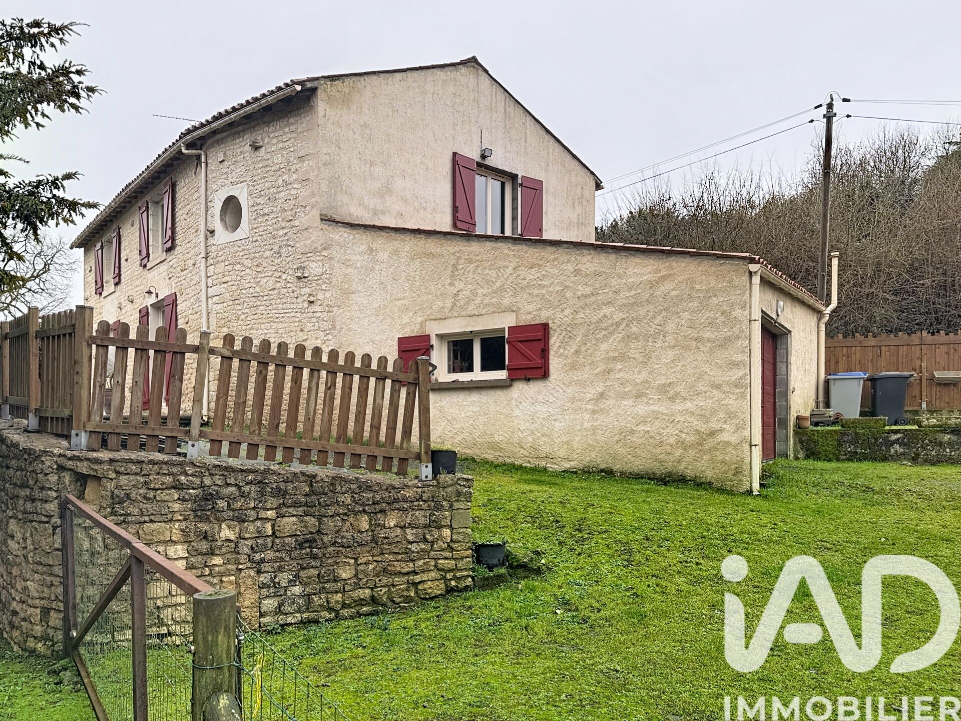 Fontenay-Le-Comte - 136m² - 4p. - 3ch.