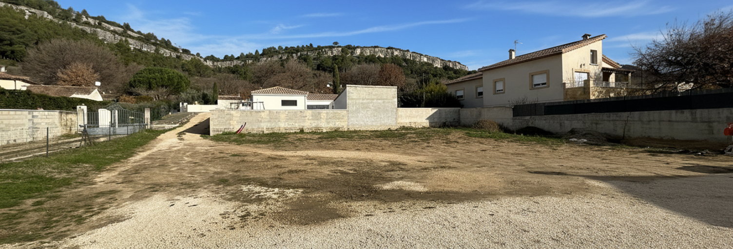 Terrain  810 m² à vendre à Chusclan (30200)