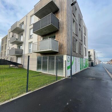 Commerce  121000 €