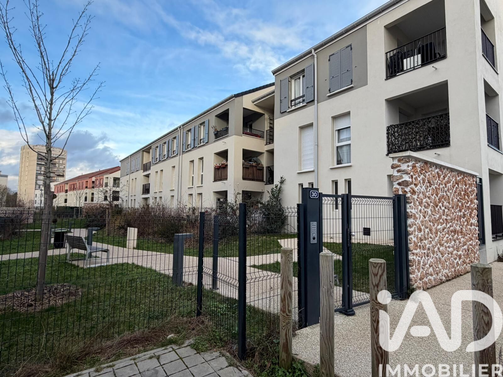 Vente Appartement 4 pièces - Photo 2