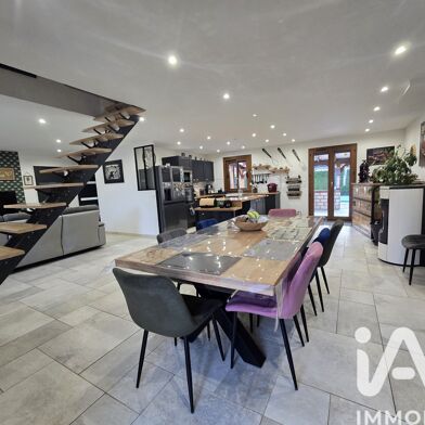 Maison 7 pièces 279000 €