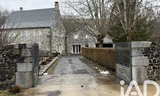 Maison 11 Pièces 250 m² à vendre à Laguiole (12210)