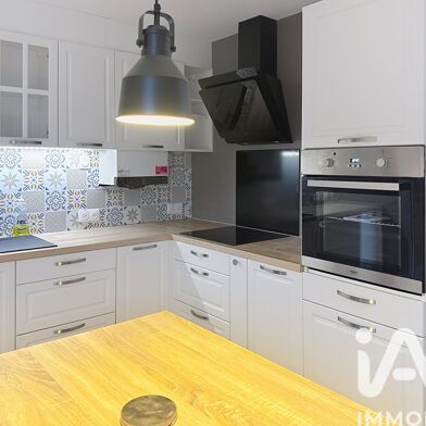 Maison 2 pièces 242000 €