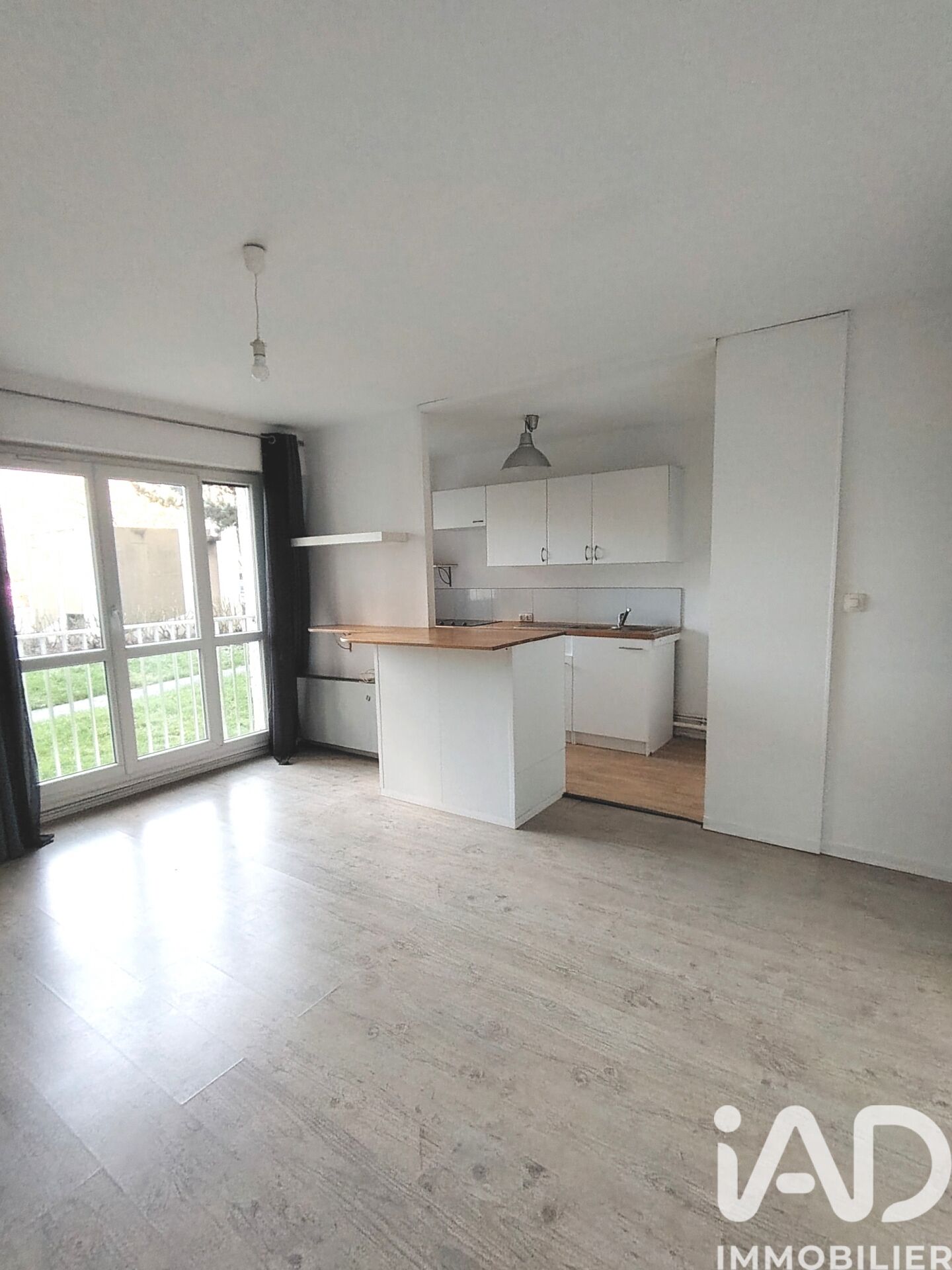 Les Ulis - 29m² - 1p.