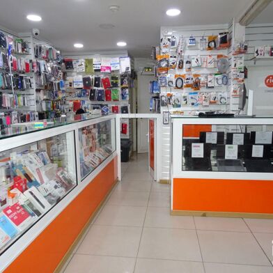 Commerce  470000 €