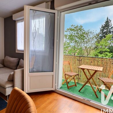 Appartement 4 pièces 690 €