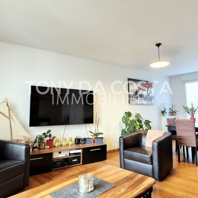 Appartement 3 pièces 240000 €