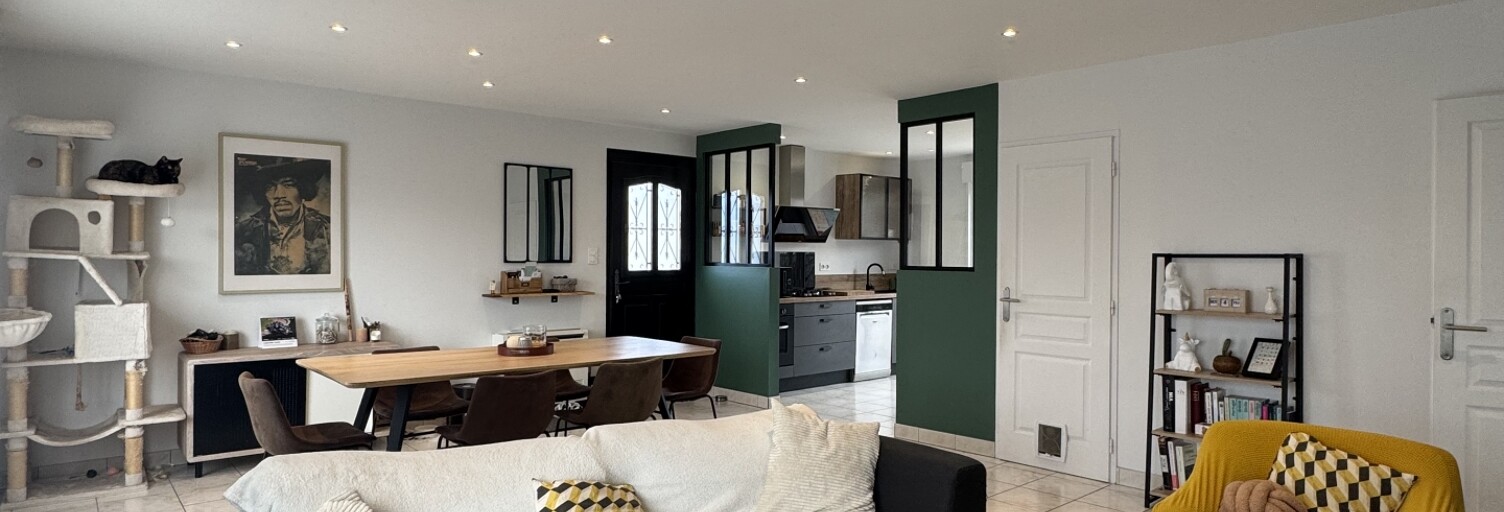 Maison 6 Pièces 100 m² à vendre à La Chapelle-Saint-Ursin (18570)