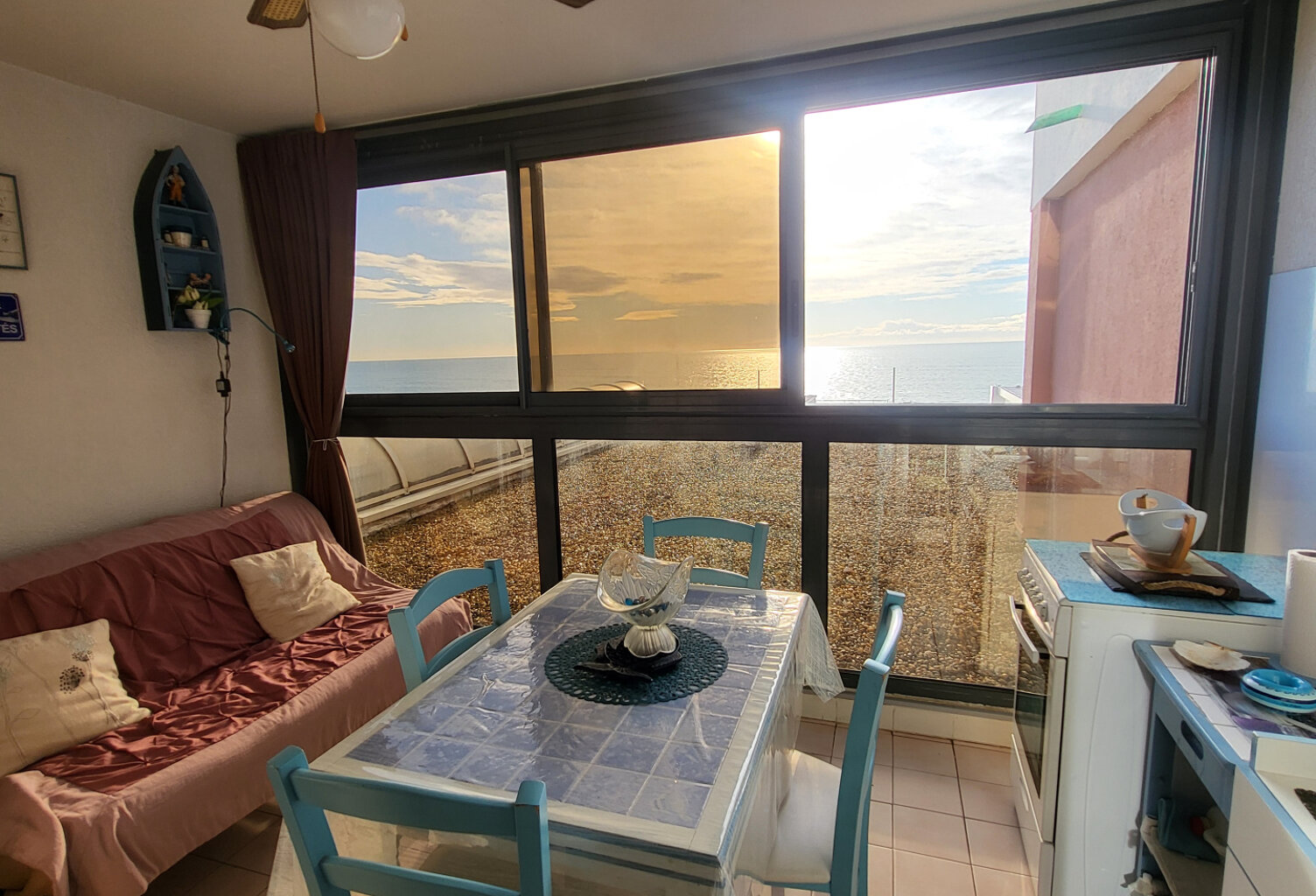 2 PIECES 40M2 + TERRASSE FACE A LA MER AVEC PARKING ET CELLI — photo 1