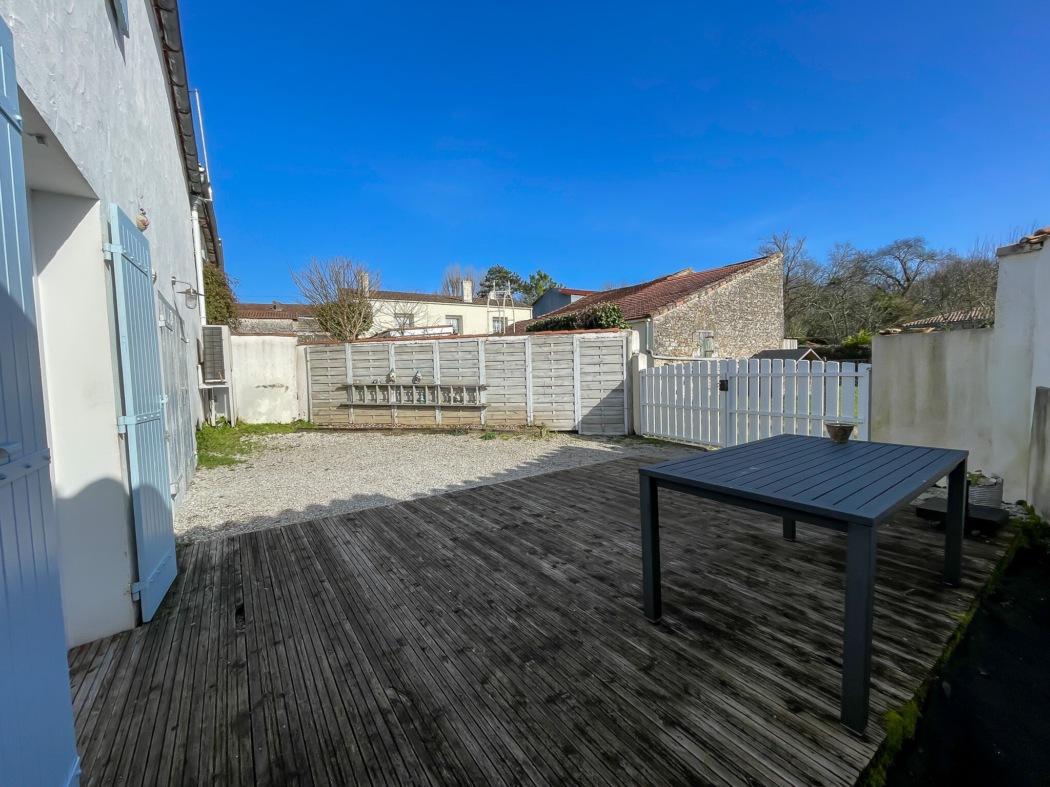 Villa / Maison  T4 à vendre Breuillet 17920