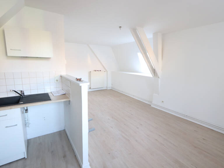 Bel appartement T2 refait à neuf dans bel immeuble plein cen — photo 1
