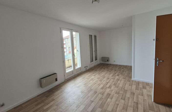 Studio - Balcon et stationnement - CHU Cézeaux — photo 2