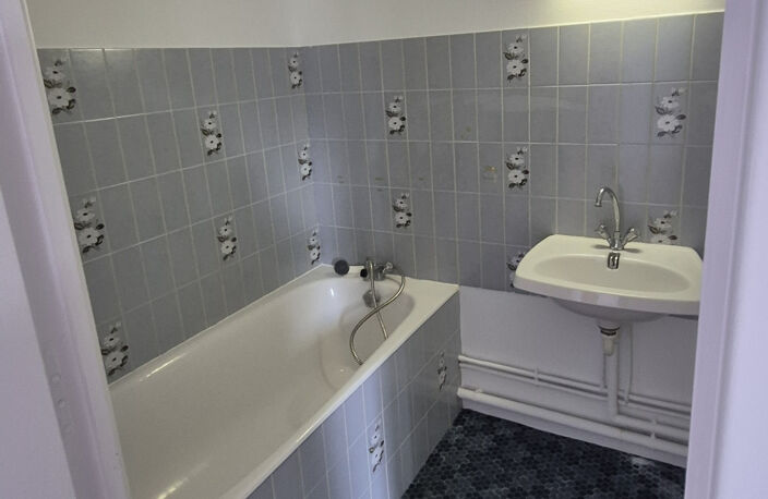 Studio - Balcon et stationnement - CHU Cézeaux — photo 3