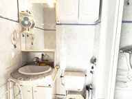 Studio cabine au 1er étage avec un aperçu latéral sur le port. — photo 4