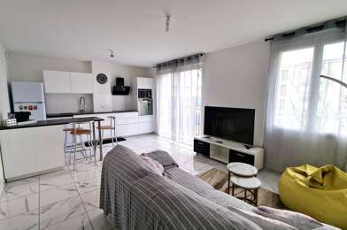 Appartement 3 pièces 900 €