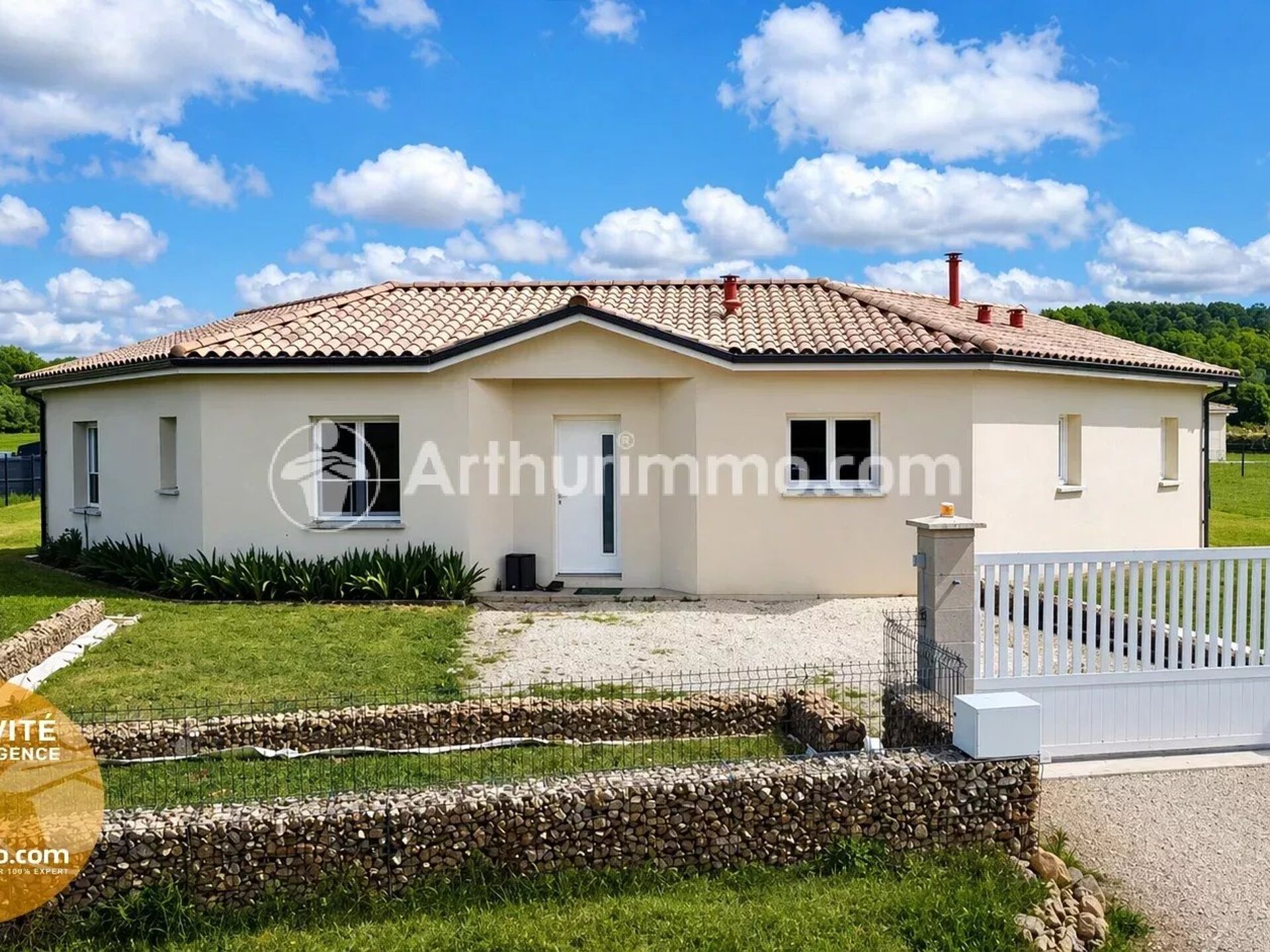 Maison 4 pièces 110 m² · à Neuvic · 110 m² · 230 000 €