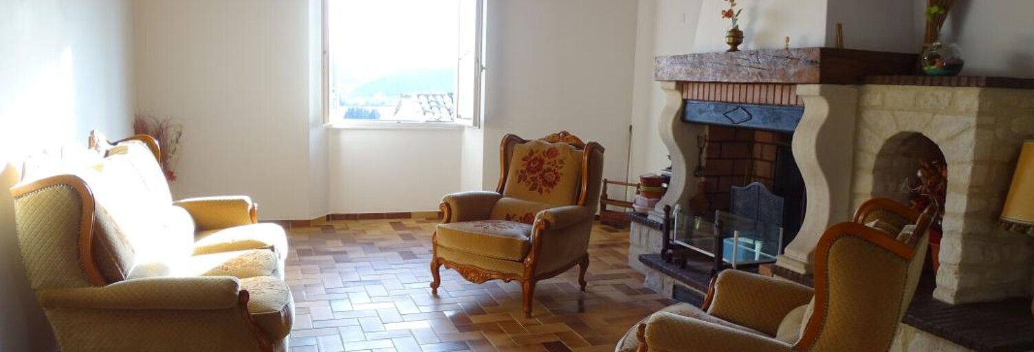 Maison 7 Pièces 258 m² à vendre à Saint-Michel-l'Observatoire (04870)