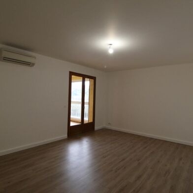 Appartement 3 pièces 950 €