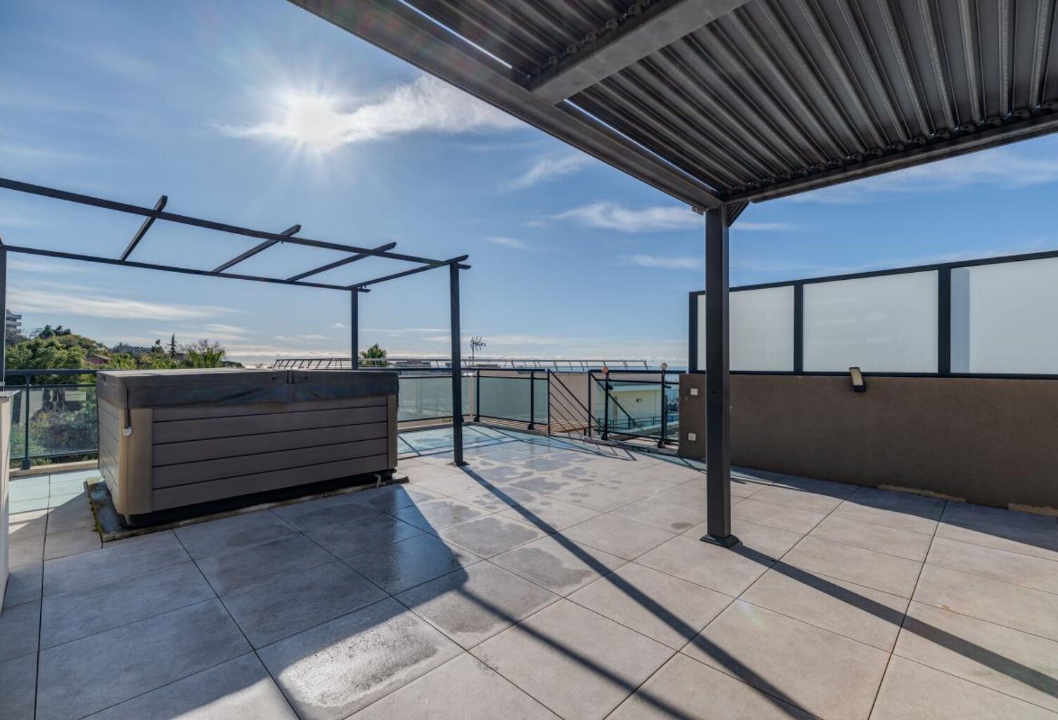 Appartement À Vendre — photo 1