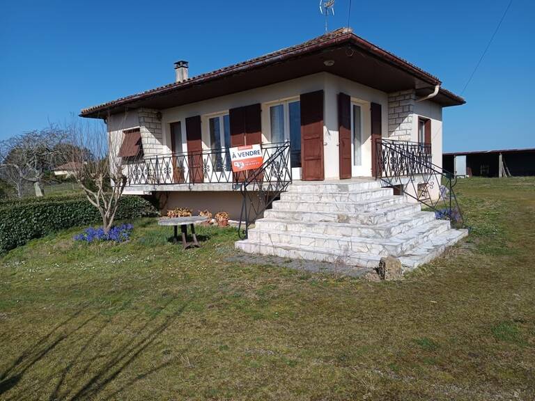 MAISON SUR SOUS SOL SUR UN TERRAIN D'ENVIRON 5000 M² — photo 1