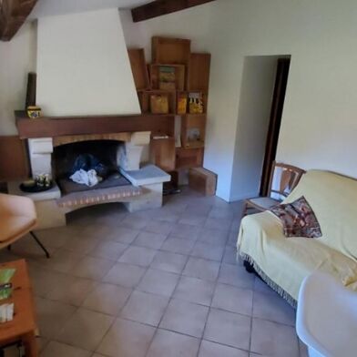 Maison 4 pièces 1300 €