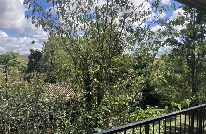 FONBEAUZARD T2 terrasse — photo 2