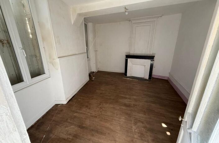 Pont L'Abbé d'Arnoult, immeuble de rapport d'environ 240 m² entièrement à rénover — photo 4