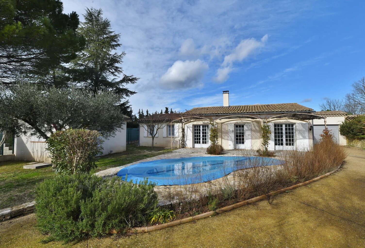 Villa de plain pied avec piscine aux portes d'Uzès! — photo 1