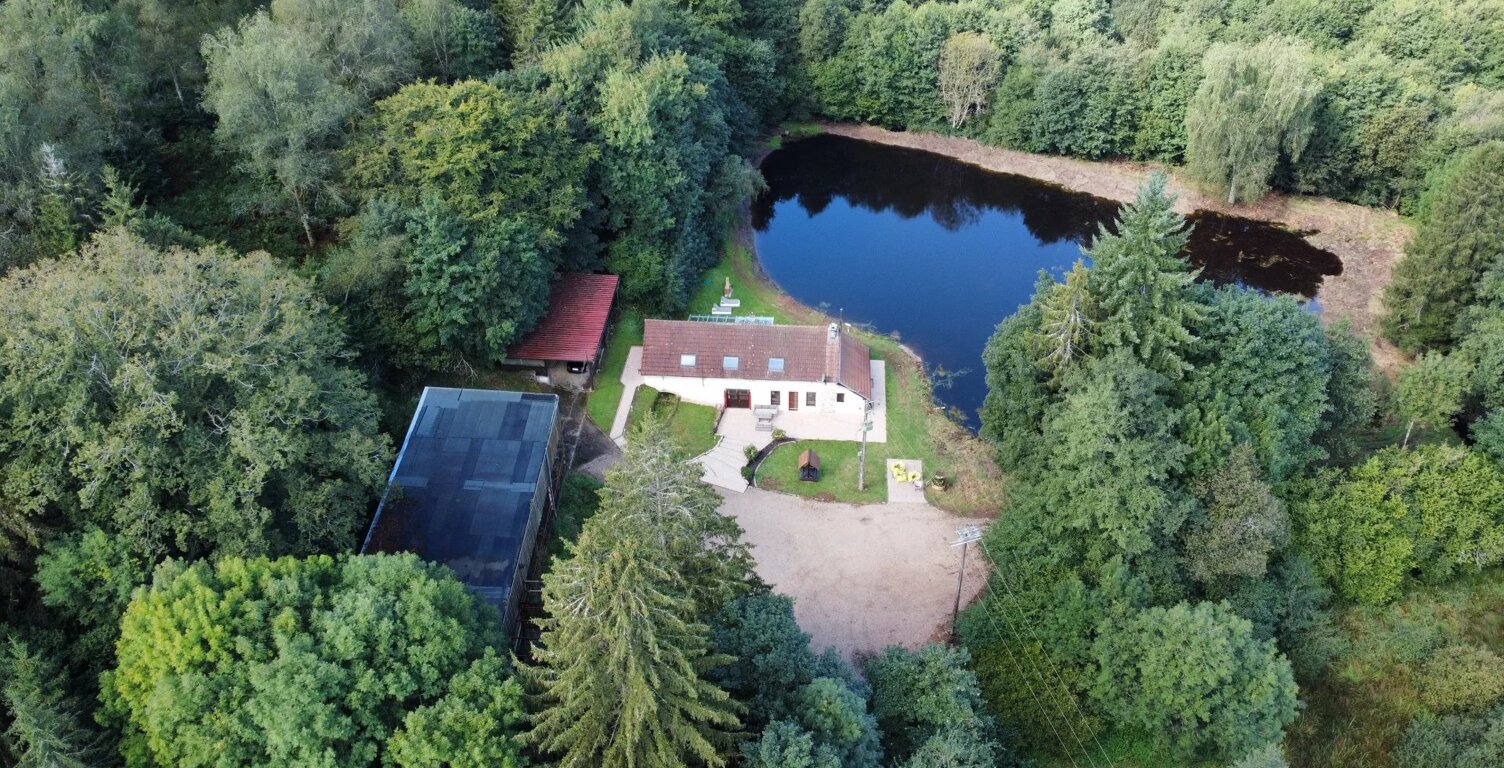 En exclusivité: Ancien moulin près du lac des Settons — photo 1