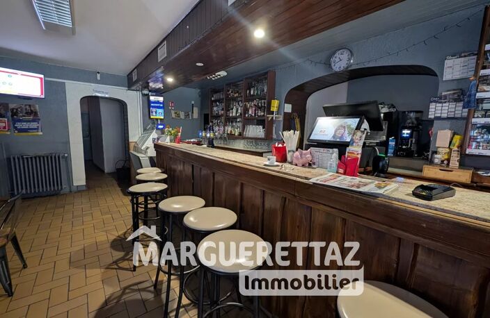 Local commercial Bar — photo 2