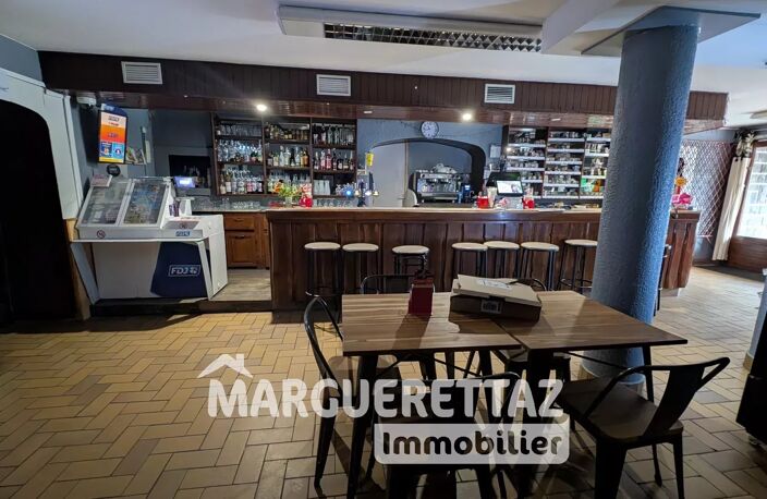 Local commercial Bar — photo 3