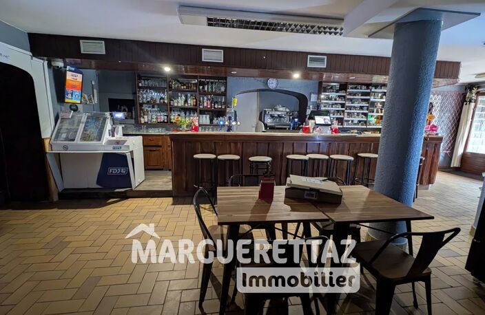 Local commercial Bar — photo 4