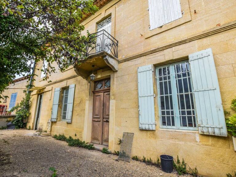 Maison à vendre à Domazan, charme et authenticité de la pierre — photo 1