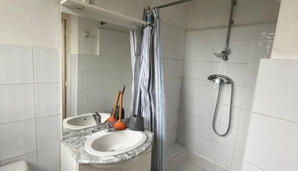 Appartement 1 pièces  à louer Rochelle (La) 17000