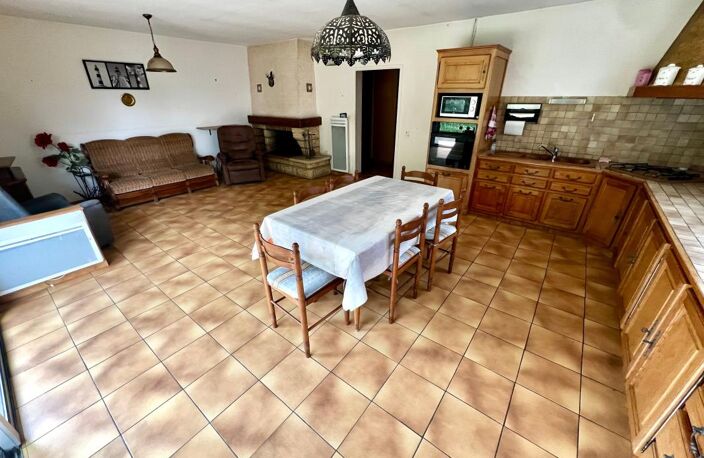 Maison À Vendre MEURSAC Terrain 5 200m2 — photo 4