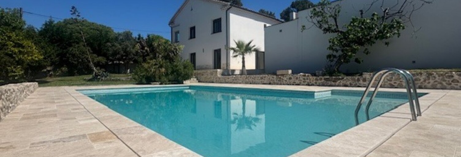 Maison 7 Pièces 170 m² à vendre à Saint-Privat-des-Vieux (30340)