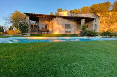 Maison 9 pièces 599000 €