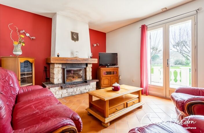 Maison 7 pièces avec piscine et dépendance à vendre à LAMONZIE SAINT MARTIN (24) — photo 4