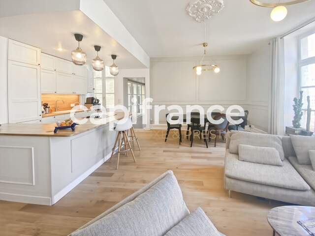 Appartement proche de la place de Bourse à vendre 5 pièces BORDEAUX (33) — photo du bien