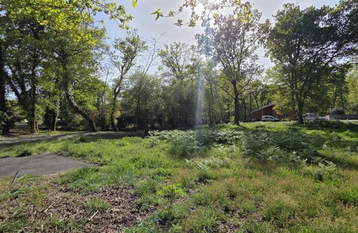 Terrain de 1 187 m² - Gourbera - calme, nature, exposition Sud et libre de constructeur — photo 2