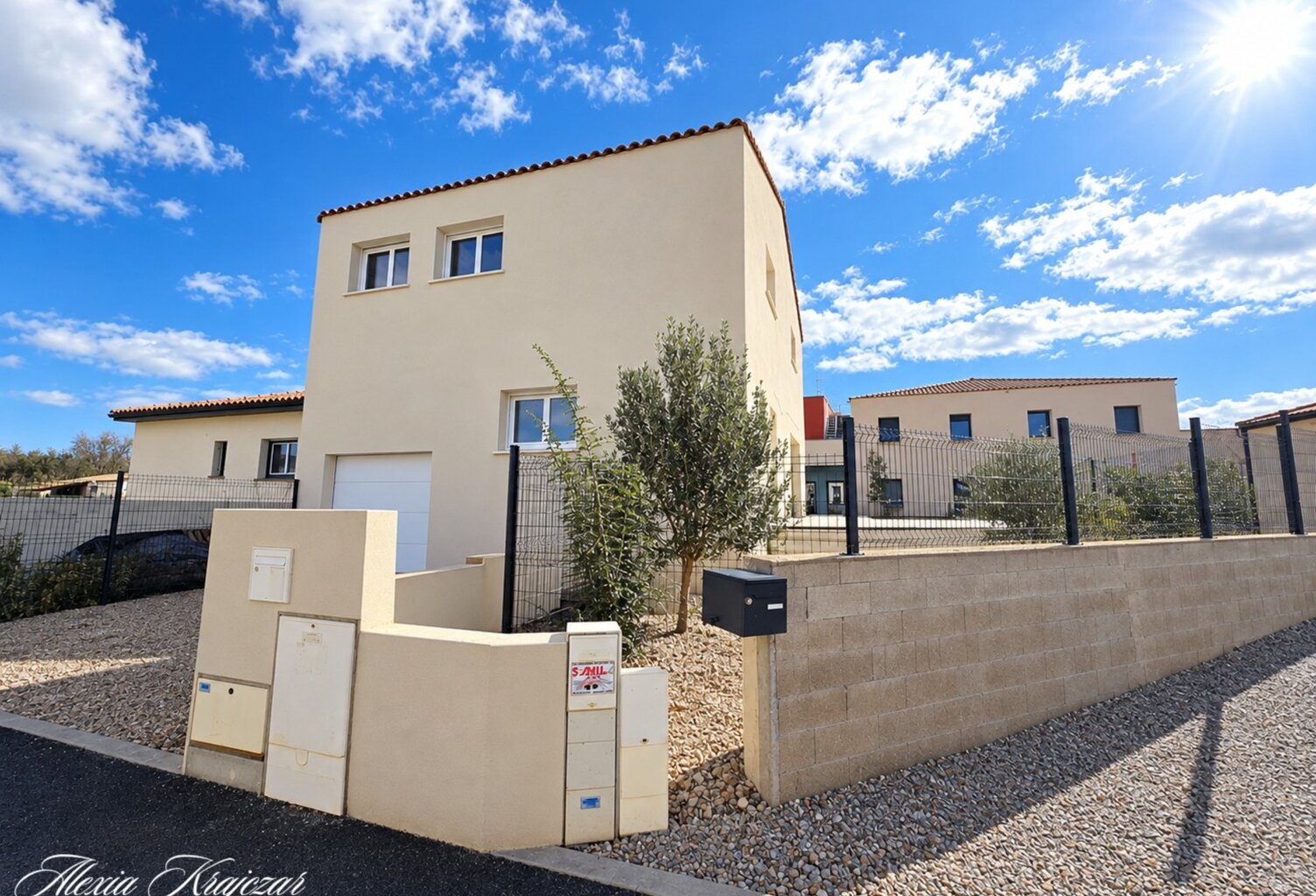 A VENDRE - Maison - 156m² - T6 - 4 chambres - Garage - Terrasse, jardin et piscine - CESSENON-SUR-ORB (34) — photo 1