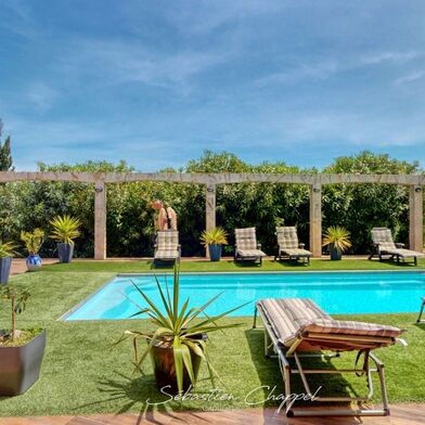 Maison 10 pièces 699000 €