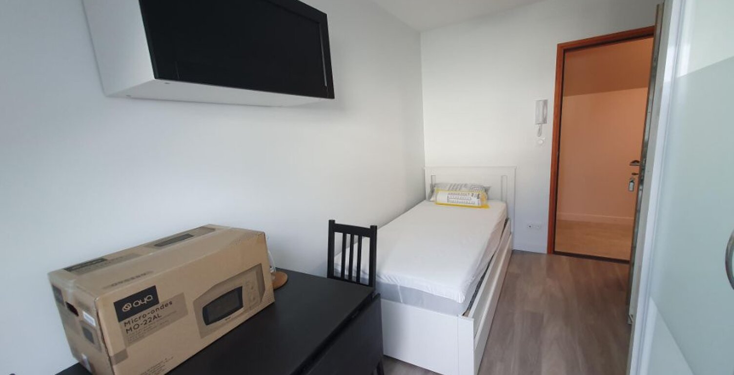Appartement Saint Cyr Sur Loire 1 pièce(s) 9.83 m2 — photo 1