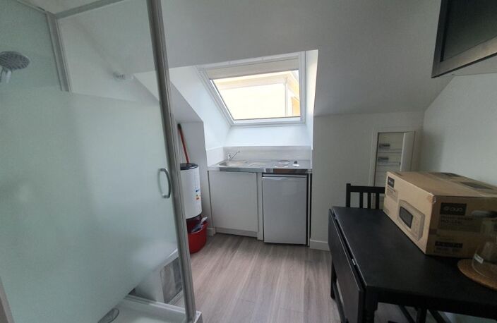 Appartement Saint Cyr Sur Loire 1 pièce(s) 9.83 m2 — photo 2