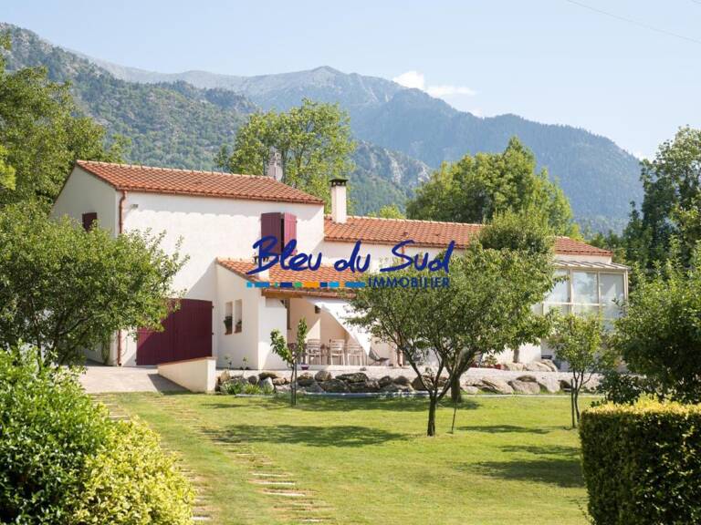 Superbe villa avec vue dégagée sur les montagnes — photo 1