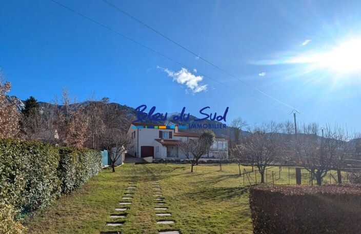 Superbe villa avec vue dégagée sur les montagnes — photo 5