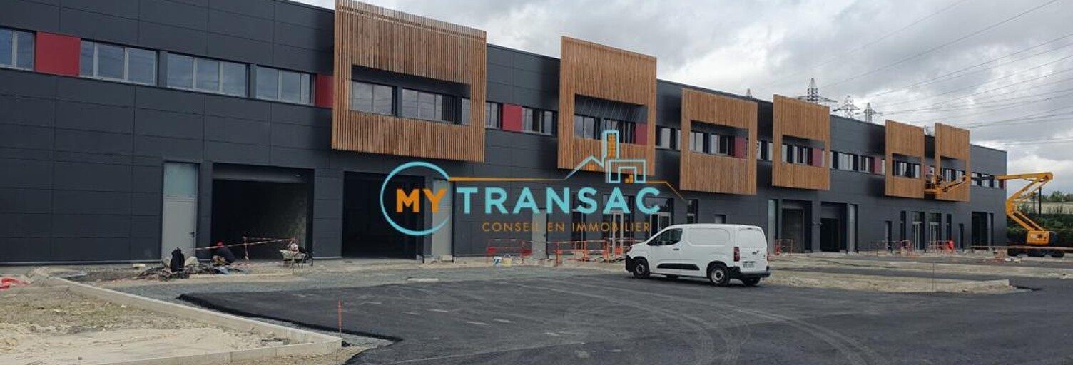 Local industriel  1066 m² à louer à Créteil (94000)