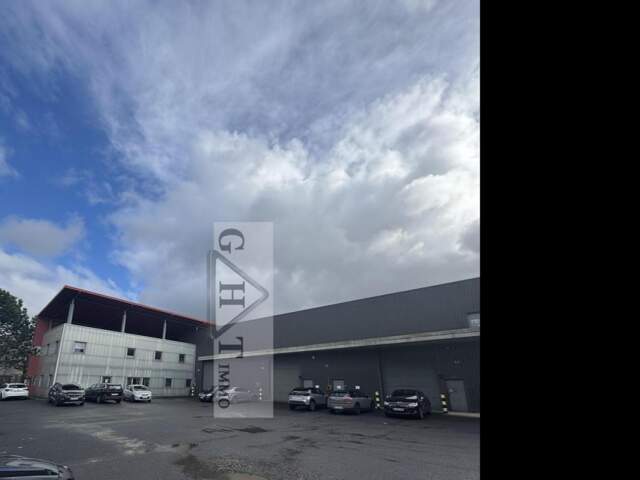 À LOUER – SERRIS - LOCAL D'ACTIVITÉ – 834 m² — photo du bien