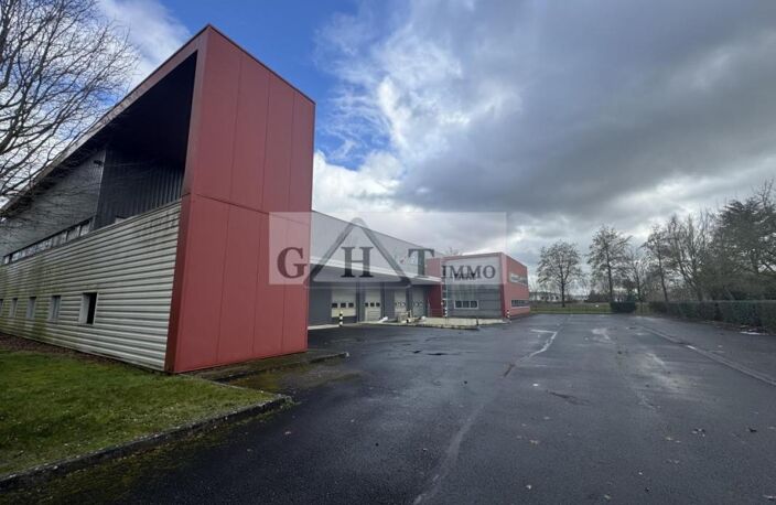 À LOUER – SERRIS - LOCAL D'ACTIVITÉ – 1 961m² — photo 2