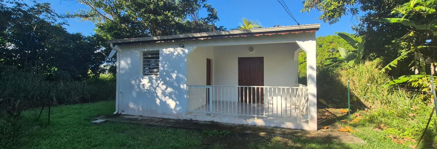 Maison 3 Pièces 60 m² à louer à Sainte-Rose (97115)